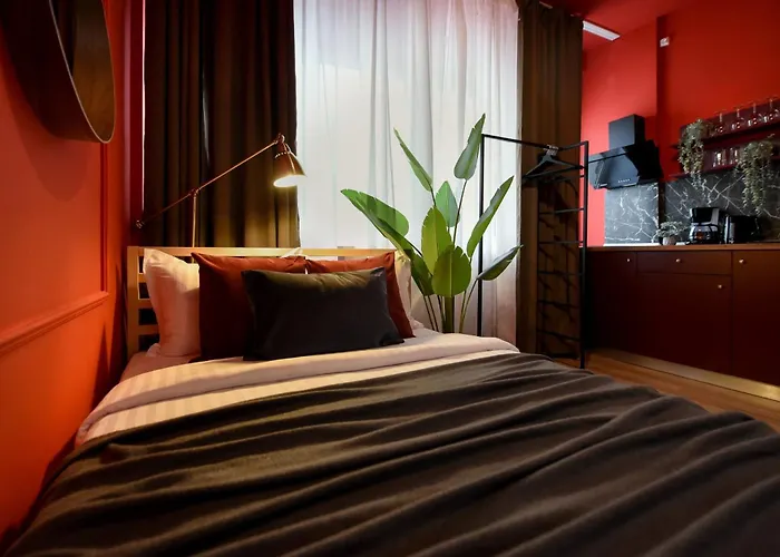 Elegant Studios On Magheru Boulevard - The Art Of Living Simply