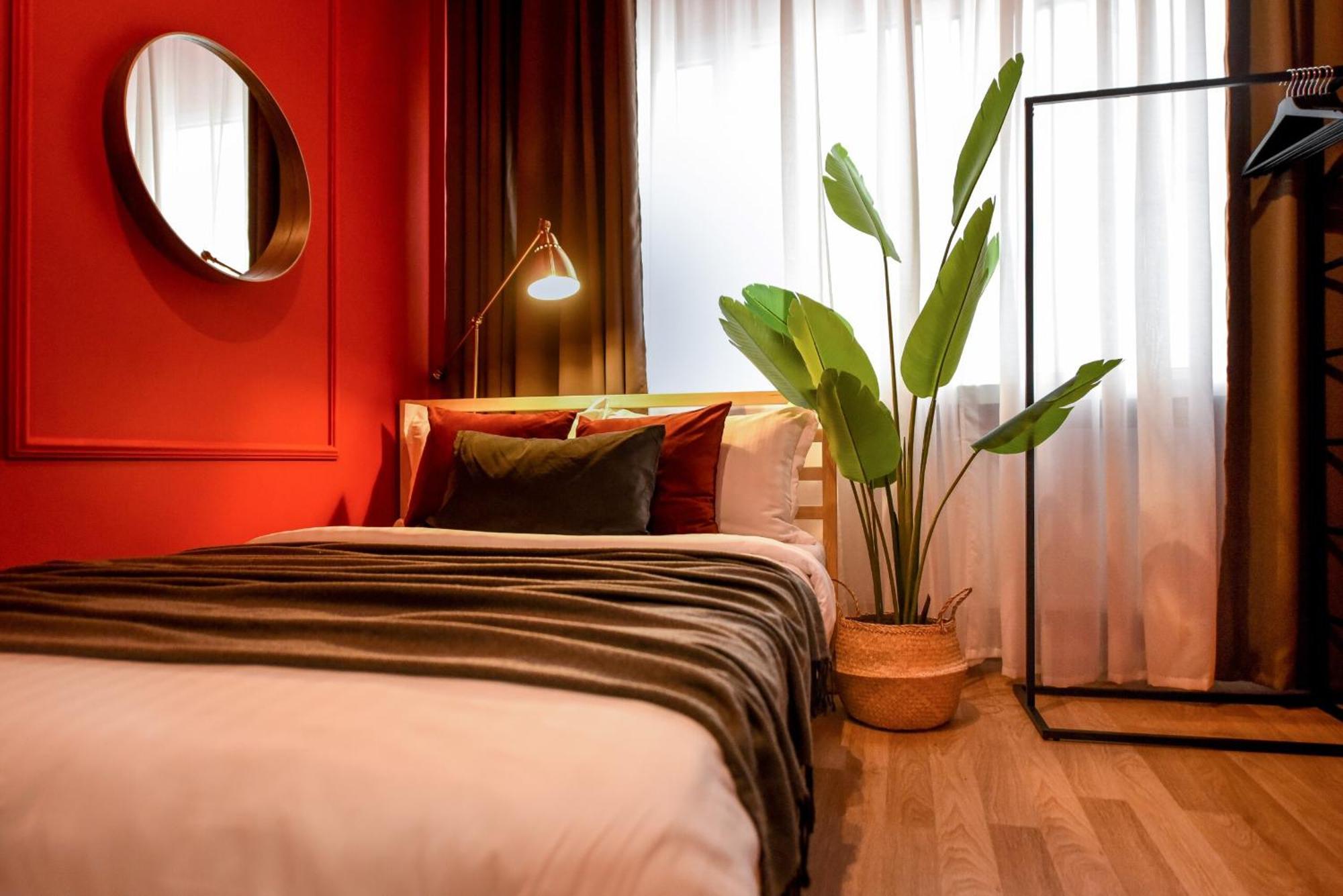Elegant On Magheru Boulevard - The Art Of Living Simply * Bucureşti