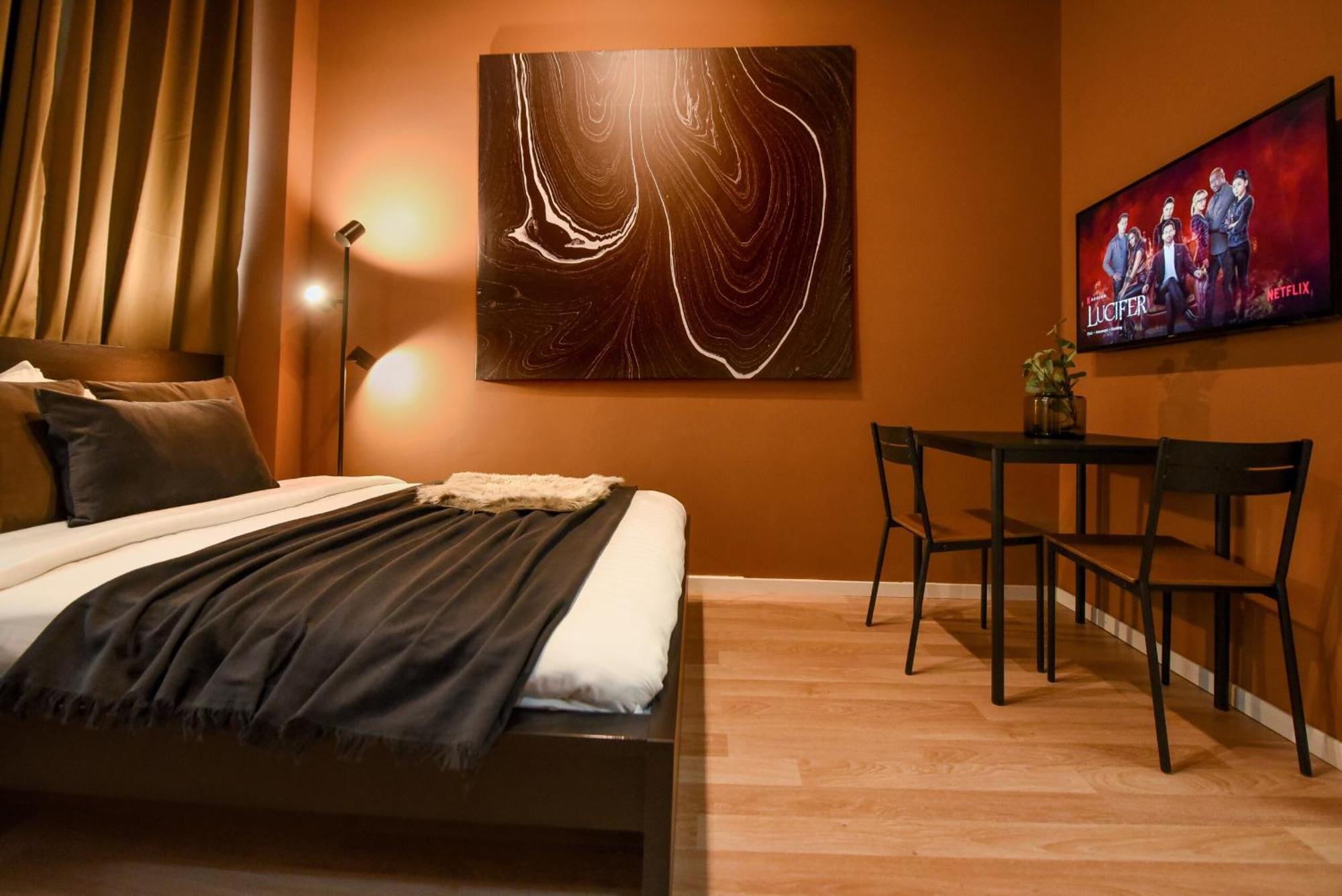 Apartament Elegant On Magheru Boulevard - The Art Of Living Simply