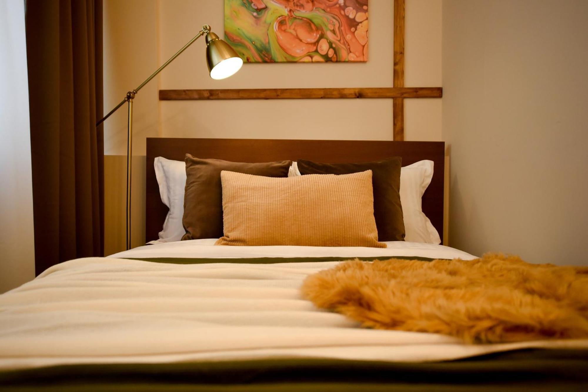 Elegant On Magheru Boulevard - The Art Of Living Simply Appartement