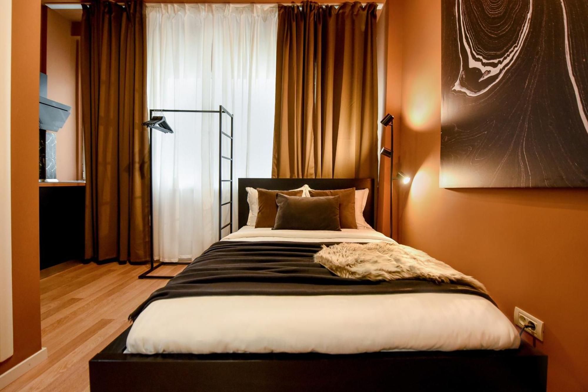 Elegant On Magheru Boulevard - The Art Of Living Simply Appartement *