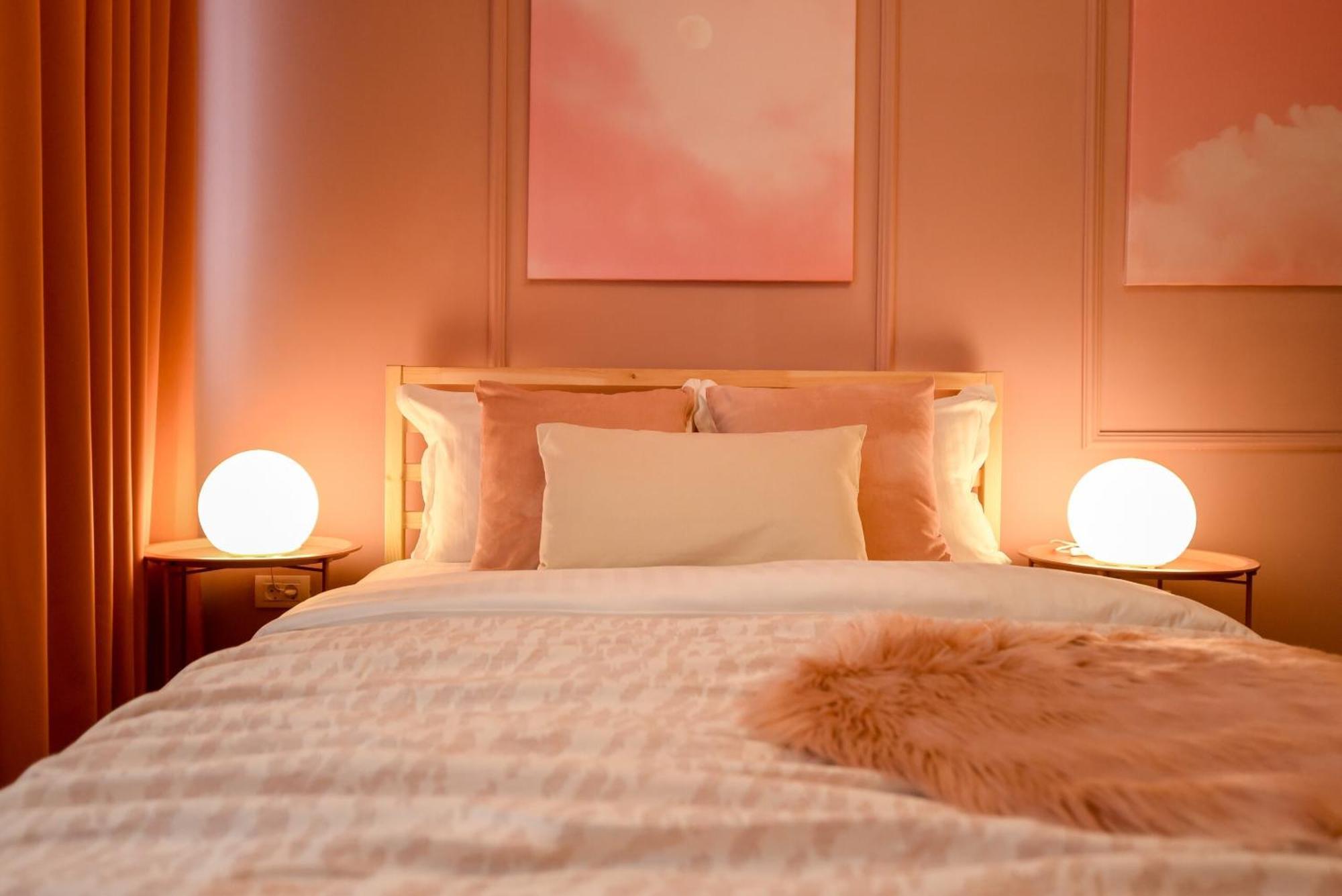 Elegant On Magheru Boulevard - The Art Of Living Simply Appartement