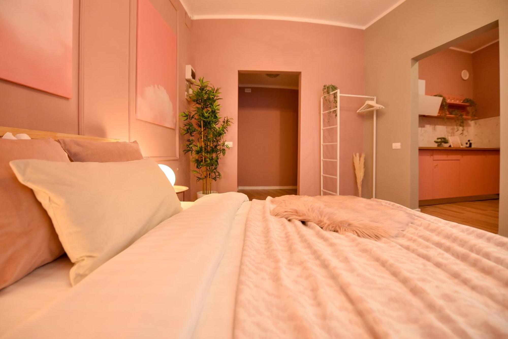 Elegant On Magheru Boulevard - The Art Of Living Simply Appartement